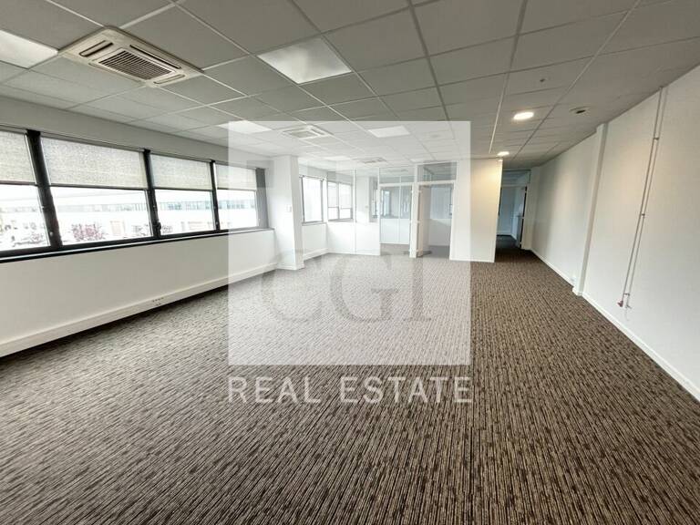 BUREAUX à LOUER — photo 1