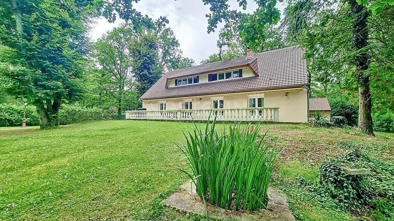 maison 7 pièces 204 m2 à vendre à Lamorlaye (60260)