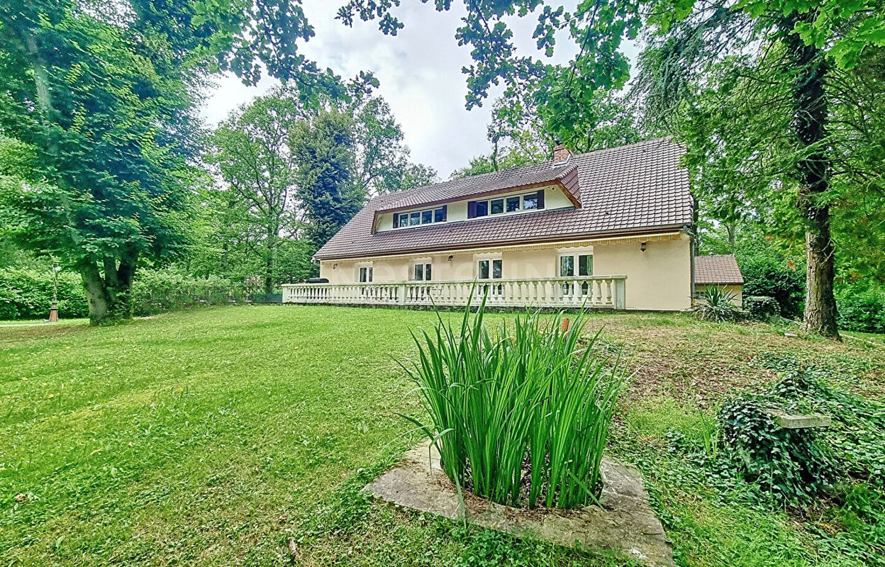 maison 7 pièces 204 m2 à vendre à Lamorlaye (60260)