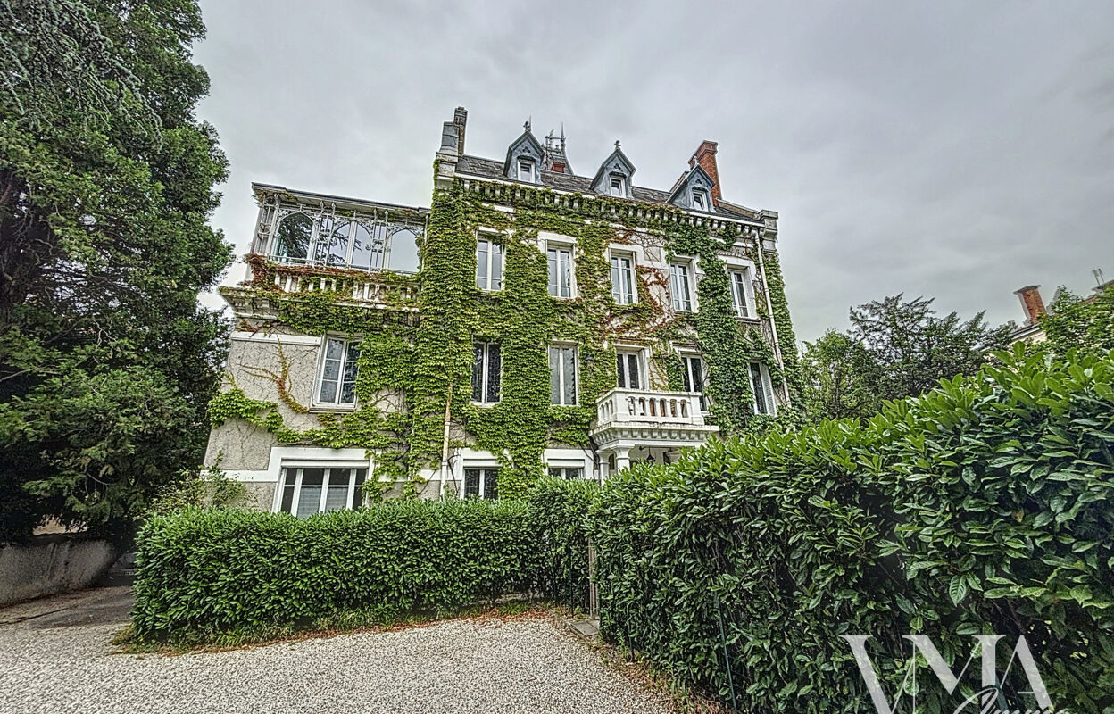 appartement 4 pièces 105 m2 à louer à Caluire-Et-Cuire (69300)
