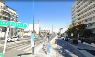 Garage  112 m² à vendre à Villejuif (94800)