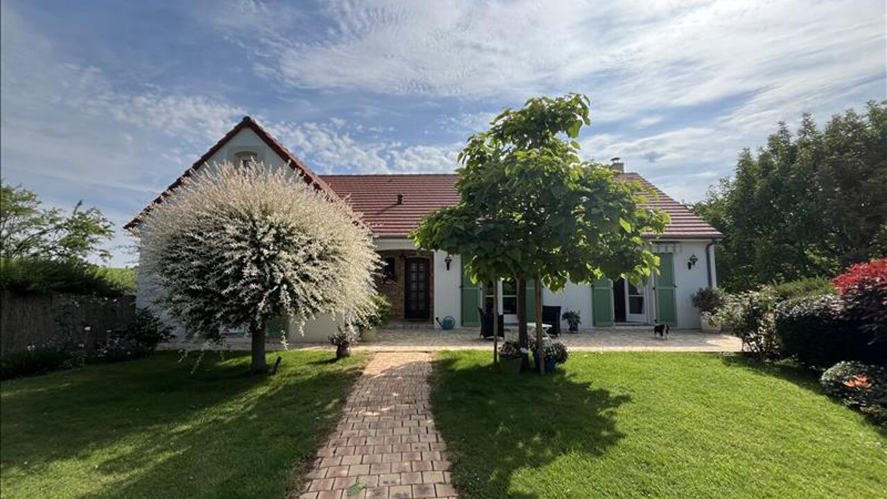 maison 5 pièces 161 m2 à vendre à Montgivray (36400)