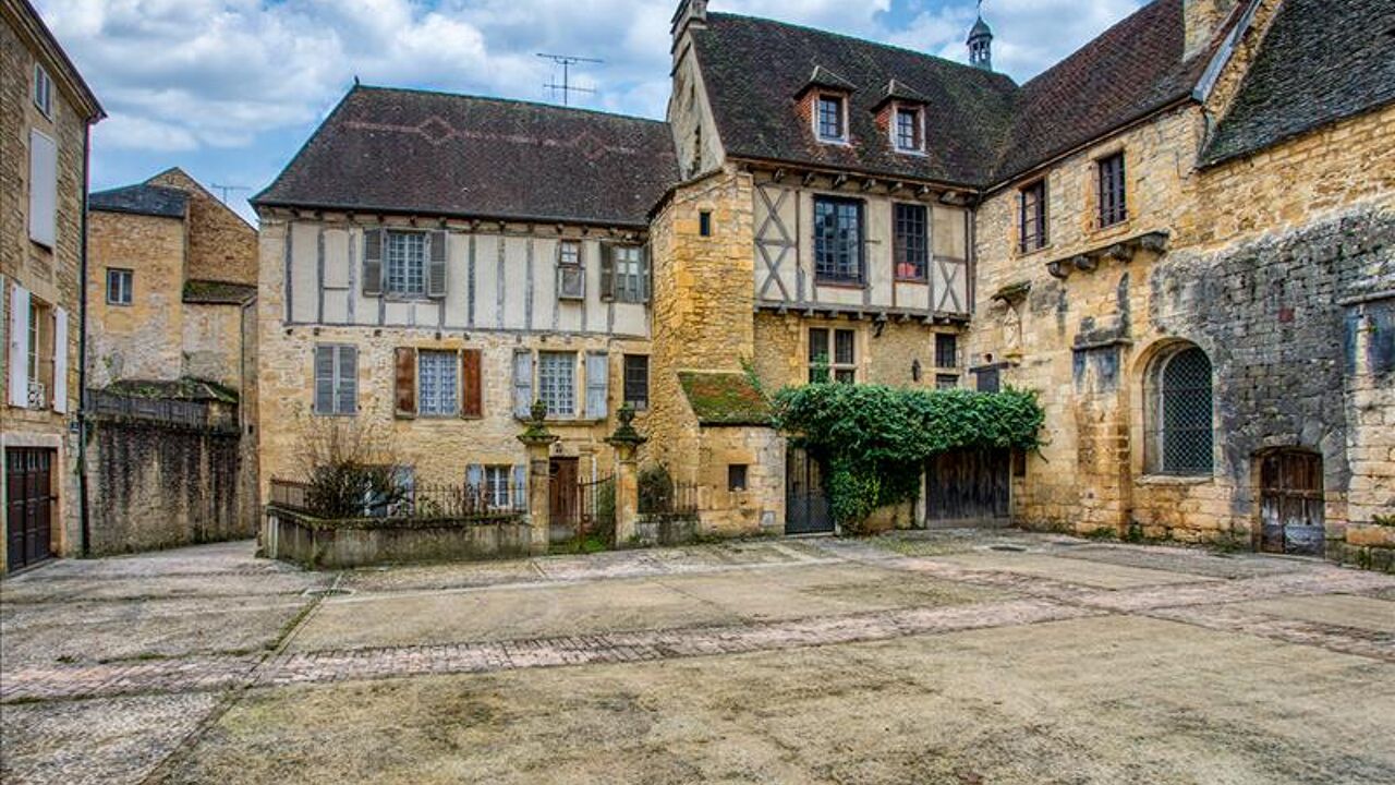 maison 6 pièces 157 m2 à vendre à Sarlat-la-Canéda (24200)