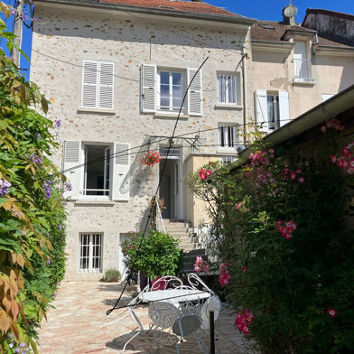 Maison 6 pièces 155 m²