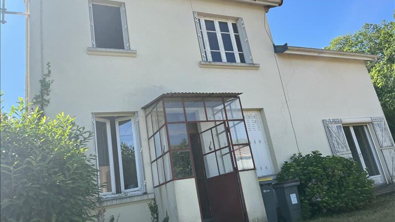 maison 10 pièces 130 m2 à vendre à Domérat (03410)