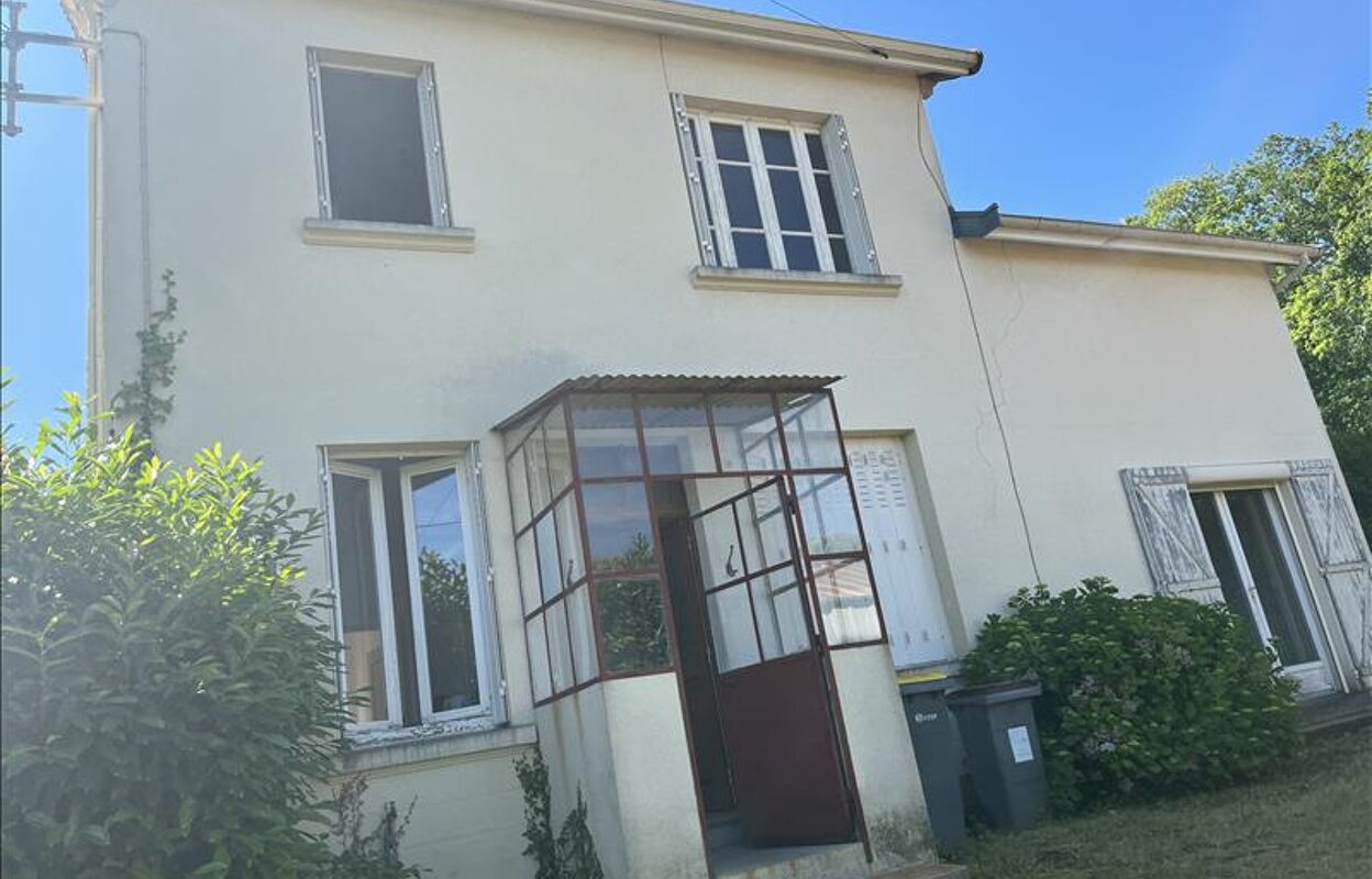 maison 10 pièces 130 m2 à vendre à Domérat (03410)