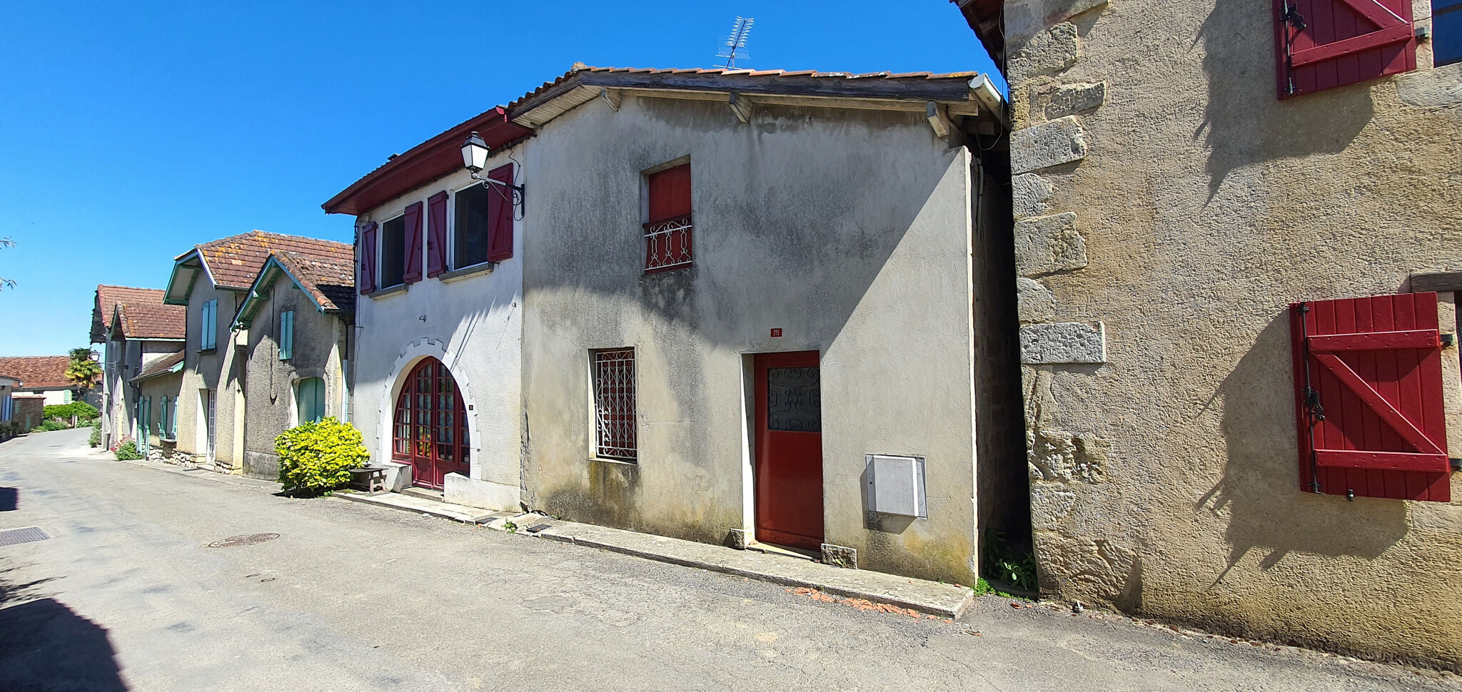 Villa / Maison  T4 à vendre Arzacq-Arraziguet 64410