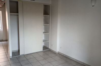 location appartement 390 € CC /mois à proximité de Laroque-des-Arcs (46090)