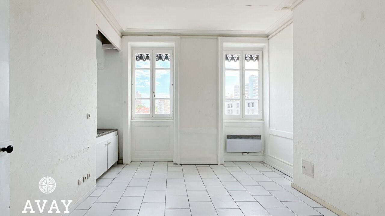 appartement 1 pièces 30 m2 à vendre à Lyon 7 (69007)