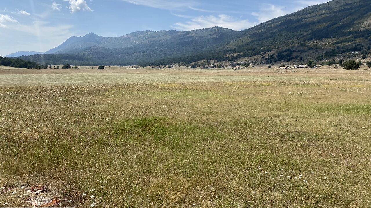 terrain  pièces 2360 m2 à vendre à Gréolières (06620)