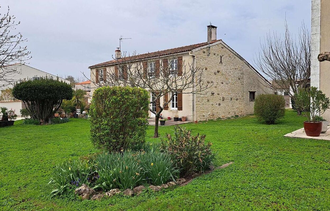 maison 6 pièces 130 m2 à vendre à Saint-Médard-d'Aunis (17220)