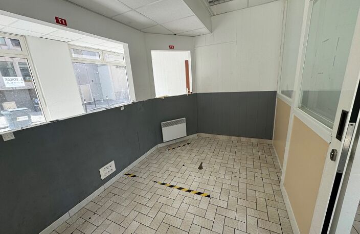 Commerce VALENCIENNES — photo 3