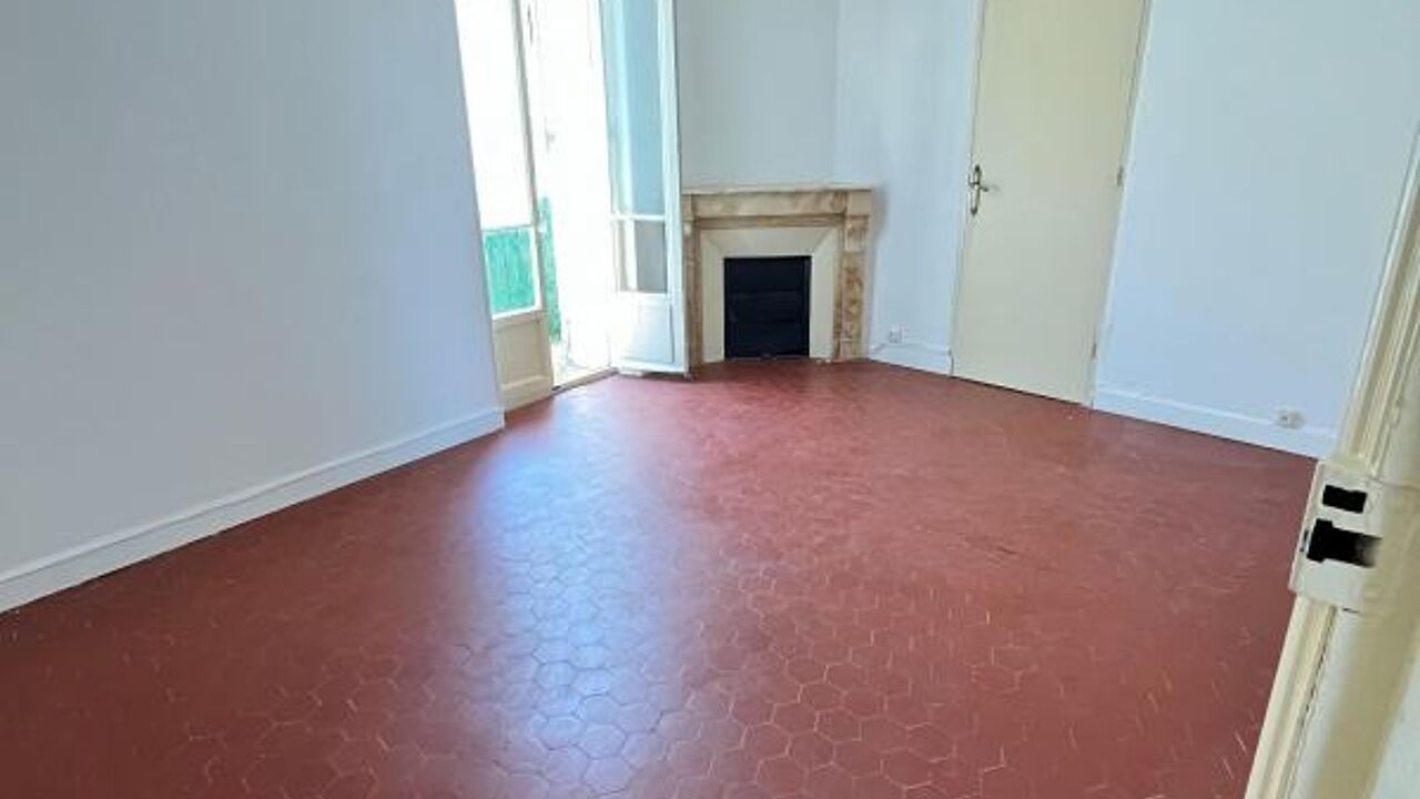 appartement 2 pièces 49 m2 à vendre à Saint-Cyr-sur-Mer (83270)