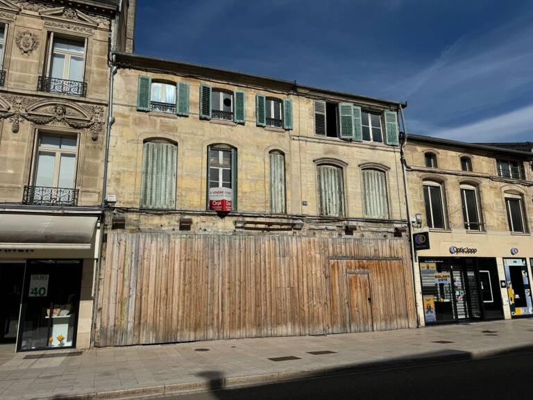 IMMEUBLE  À Vendre — photo 1
