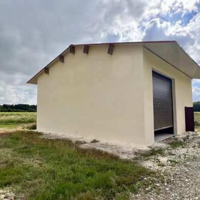 Local industriel  151700 €