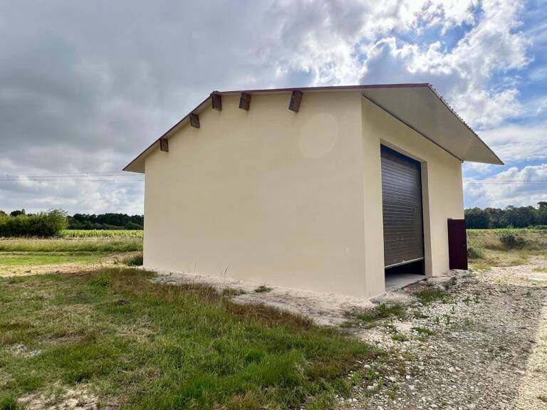 Bien Commercial À Louer — photo 1