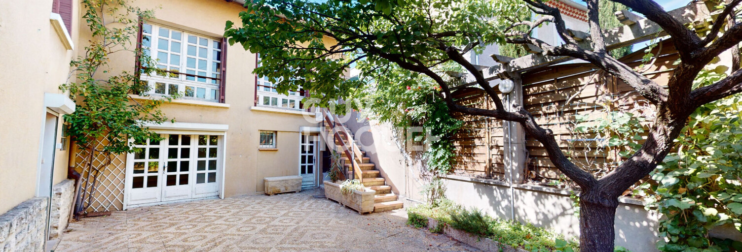 Maison 11 Pièces 284 m² à vendre à Carpentras (84200)