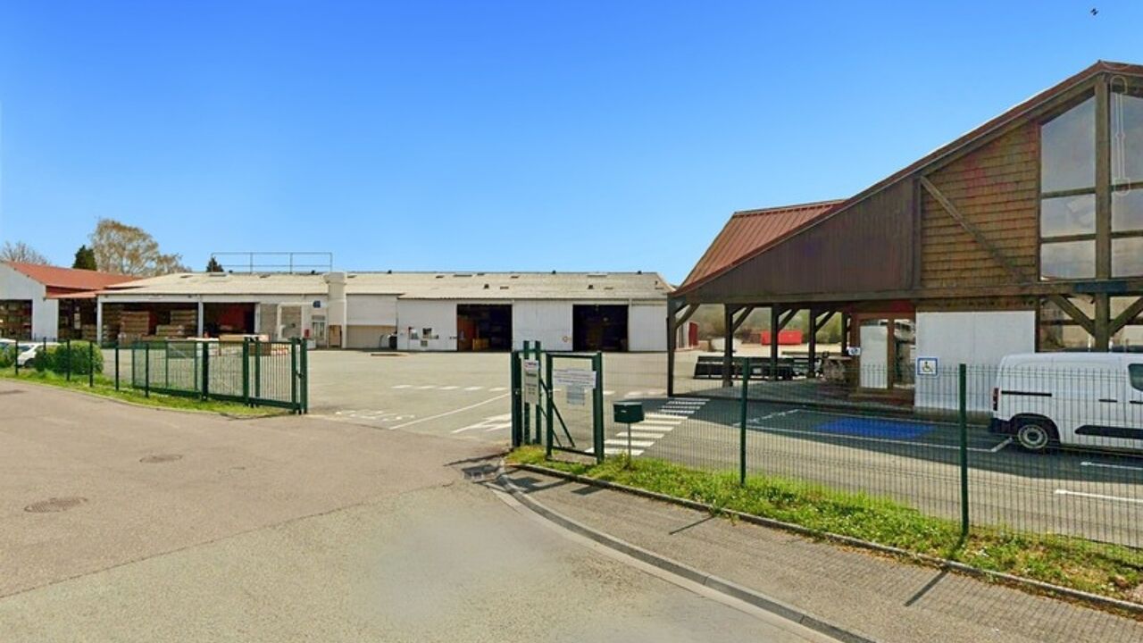 bureau  pièces 5000 m2 à vendre à Belfort (90000)