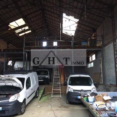 Local industriel 950 m²