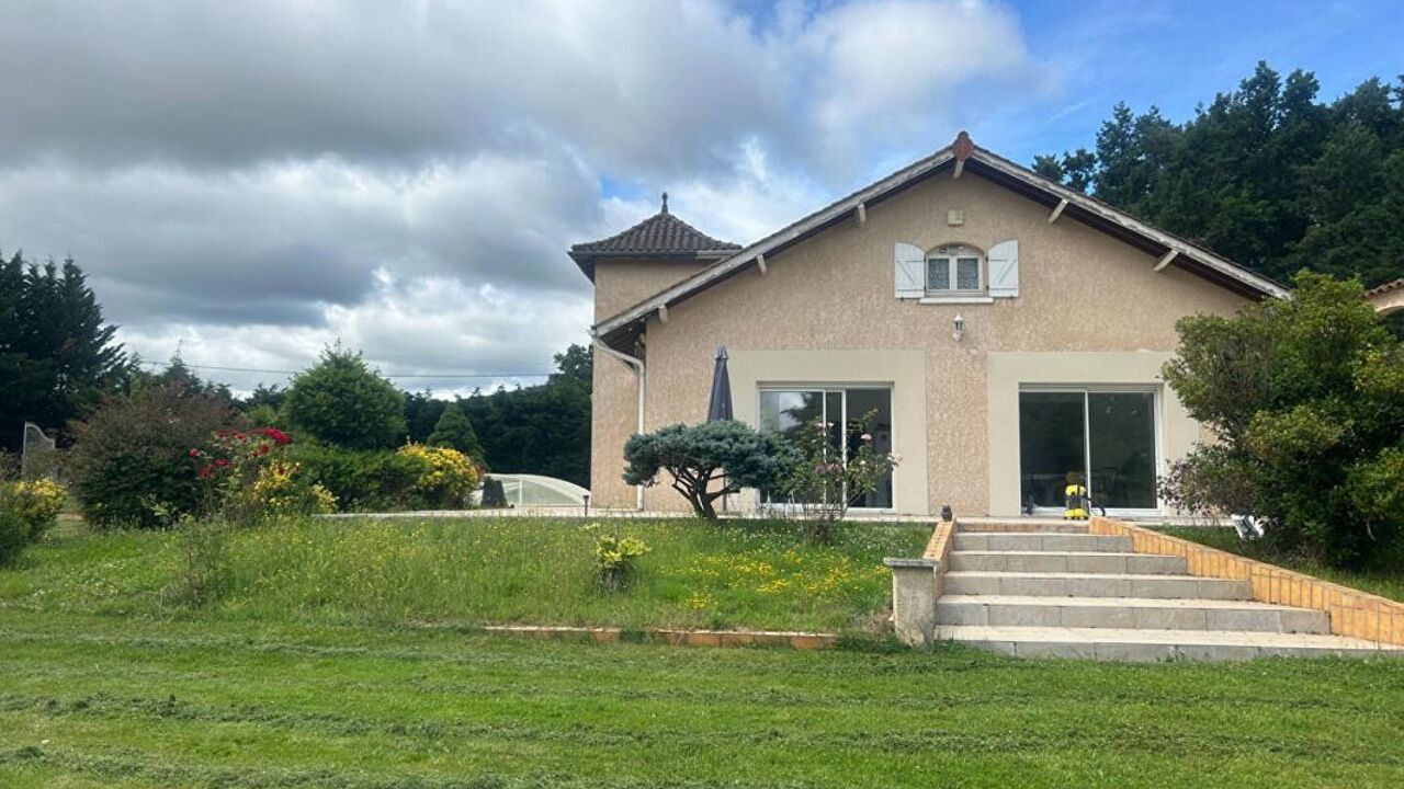 maison 6 pièces 210 m2 à vendre à Saint-Alban-les-Eaux (42370)