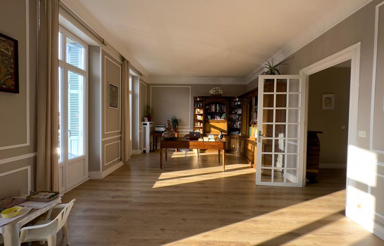 maison 12 pièces 266 m2 à vendre à Périgueux (24000)