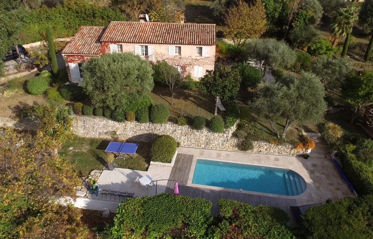 maison 4 pièces 201 m2 à vendre à Châteauneuf-Grasse (06740)