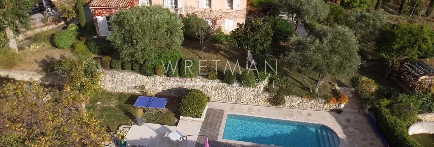 Maison 4 Pièces 201 m² à vendre à Châteauneuf-Grasse (06740)