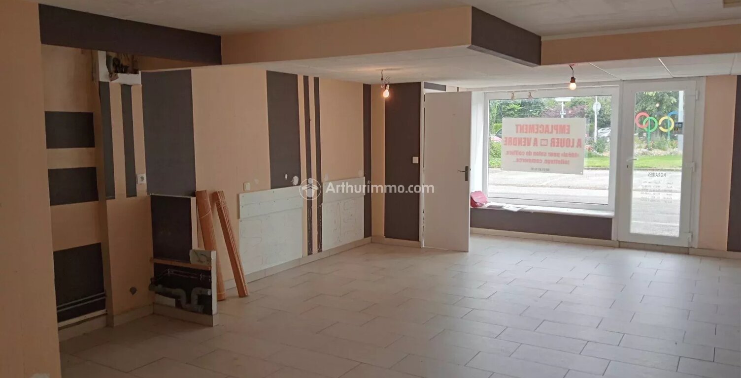 VILLAINES LA JUHEL - Ensemble immobilier — photo 1