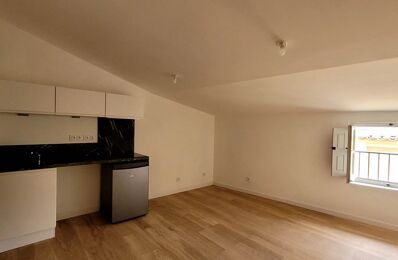 location appartement 445 € CC /mois à proximité de Sanilhac-Sagriès (30700)