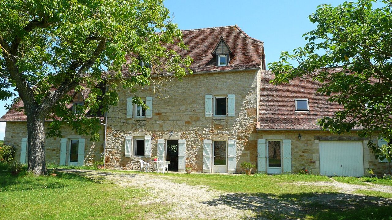 maison 32 pièces 833 m2 à vendre à Causse-Et-Diège (12700)