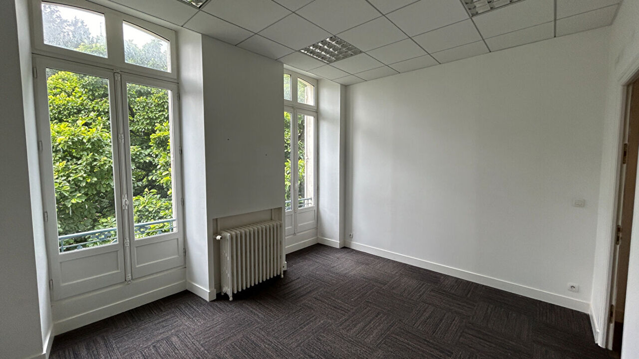 bureau  pièces 35 m2 à louer à Rennes (35000)