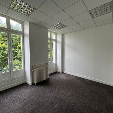 Bureau 35 m²