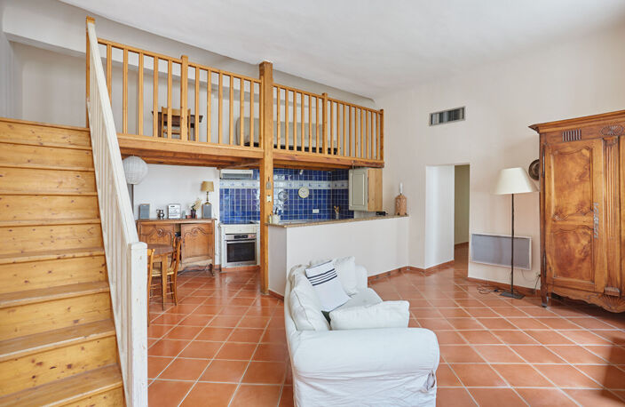 AIX EN PROVENCE APPARTEMENT TYPE 3  68 m2 COURS MIRABEAU — photo 3