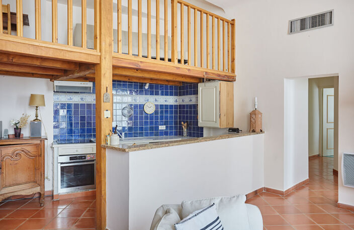 AIX EN PROVENCE APPARTEMENT TYPE 3  68 m2 COURS MIRABEAU — photo 5