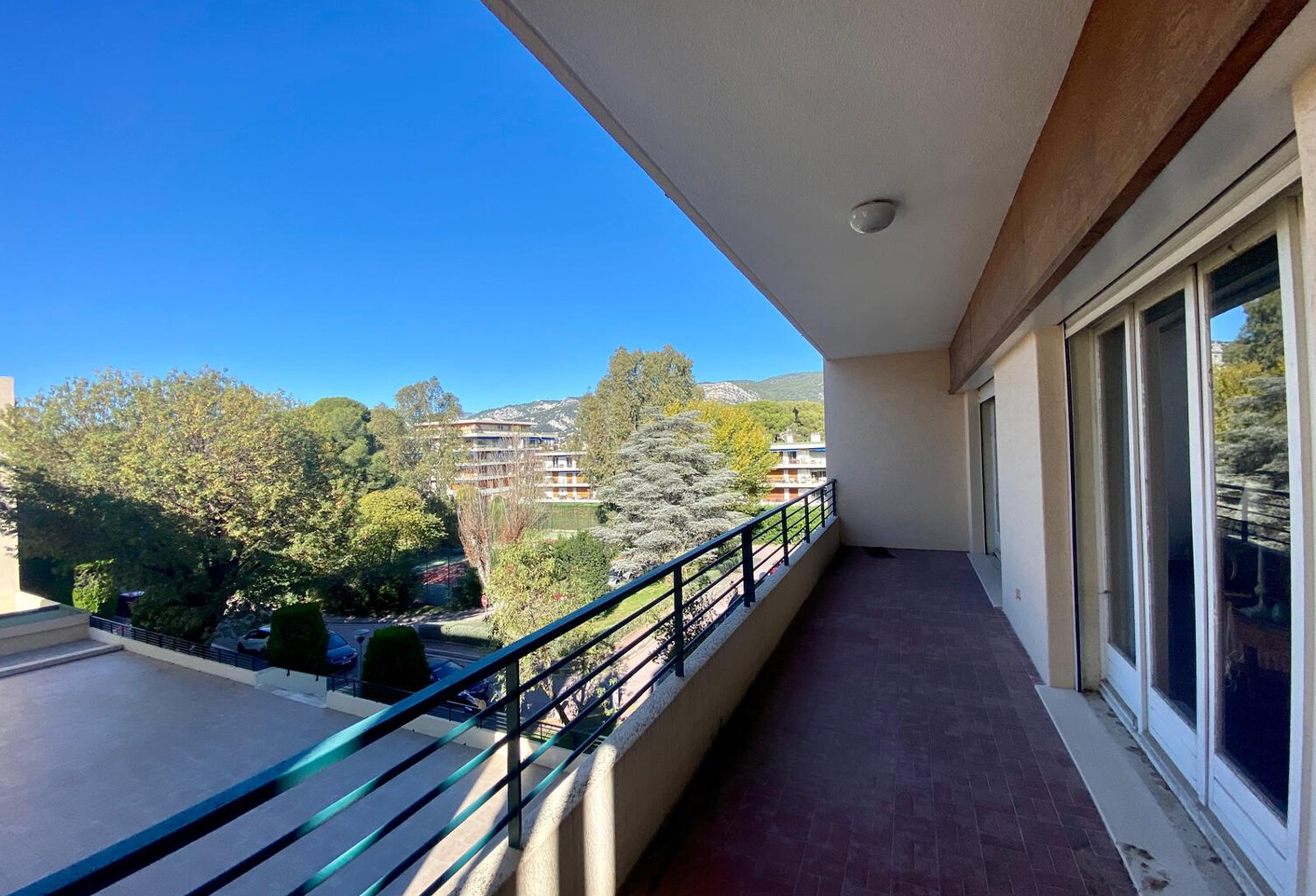 TOULON - Cap Brun: Appartement T5 de standing — photo 1