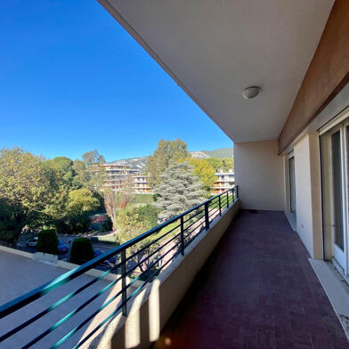 Appartement 5 pièces 410000 €