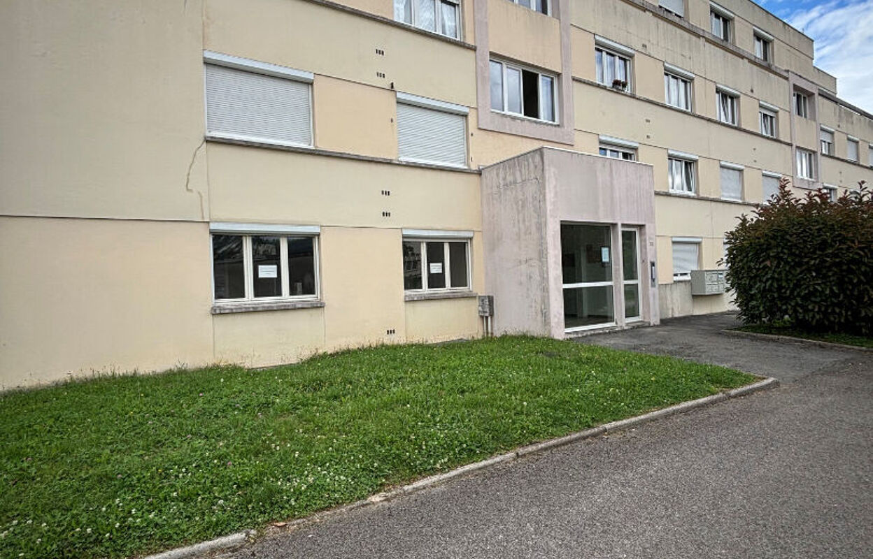 appartement 4 pièces 73 m2 à vendre à Lons-le-Saunier (39000)