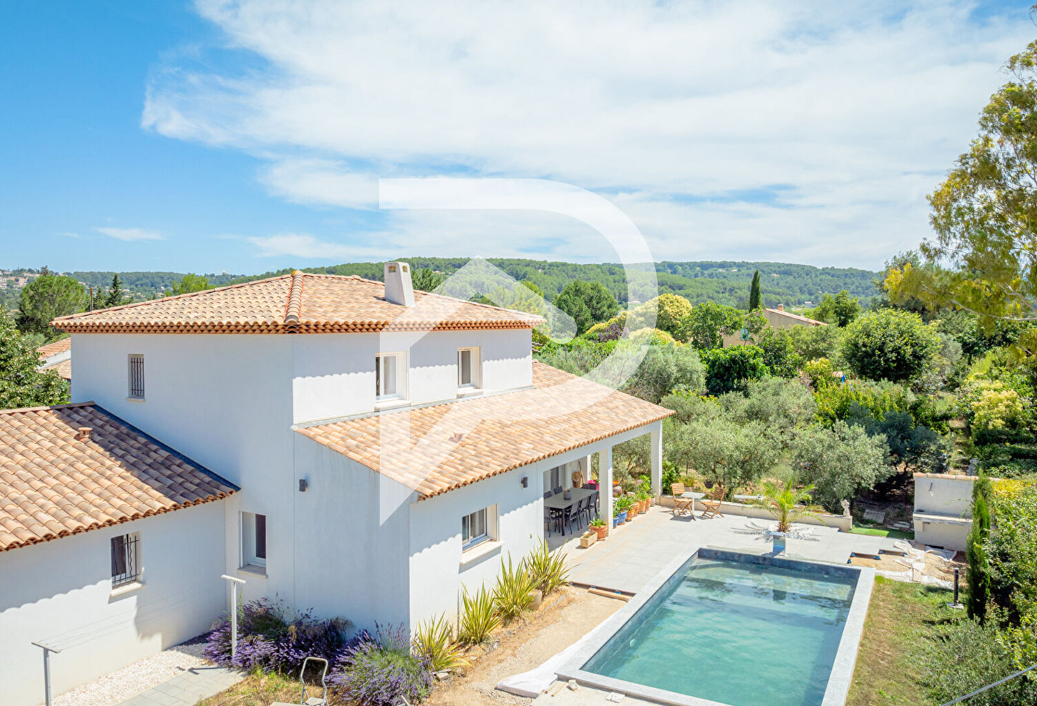 Villa Eguilles 6 pièces 140 m² habitable — photo 1