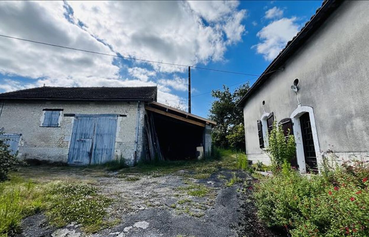 maison 4 pièces 121 m2 à vendre à Barbezieux-Saint-Hilaire (16300)