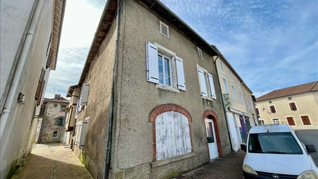 immeuble  pièces  m2 à vendre à Chabanais (16150)