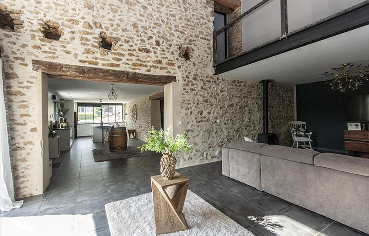 maison 6 pièces 190 m2 à vendre à Saint-Martial-de-Valette (24300)