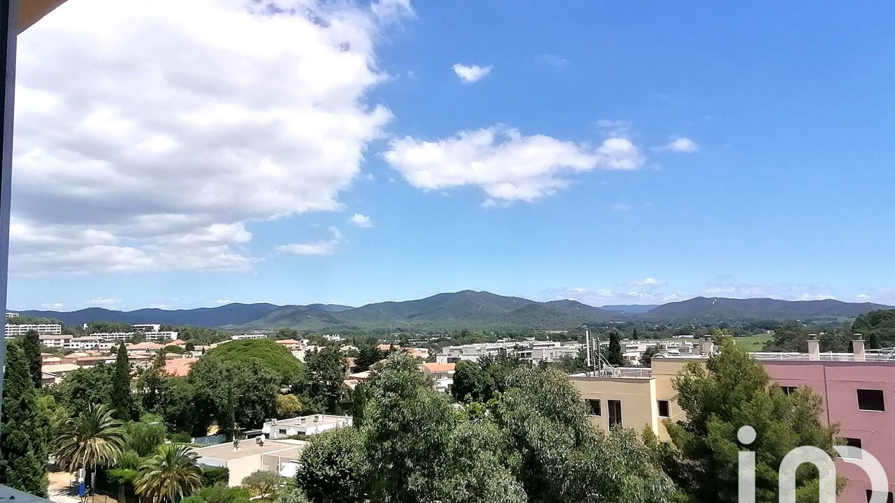 appartement 2 pièces 52 m2 à vendre à Hyères (83400)