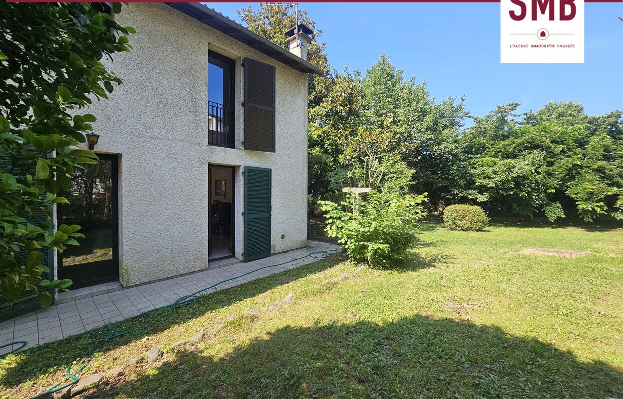 maison 5 pièces 95 m2 à vendre à Lons (64140)