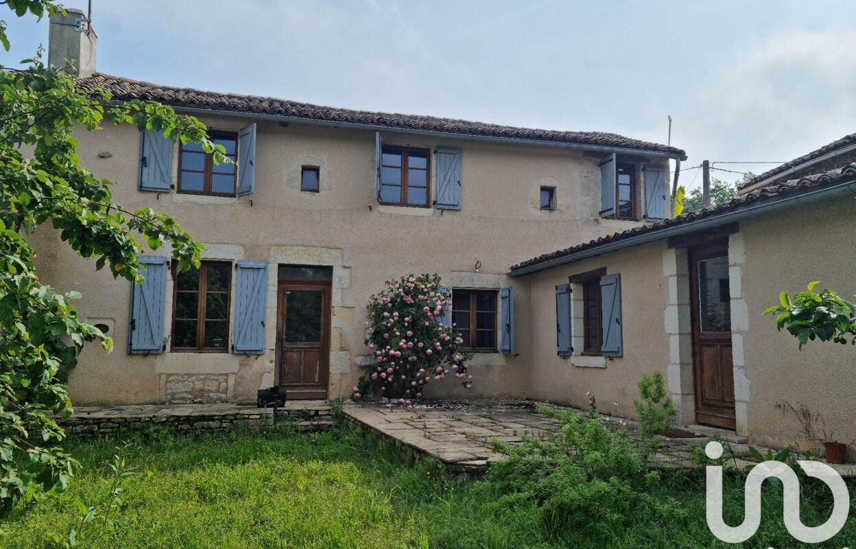 maison 6 pièces 125 m2 à vendre à Queaux (86150)