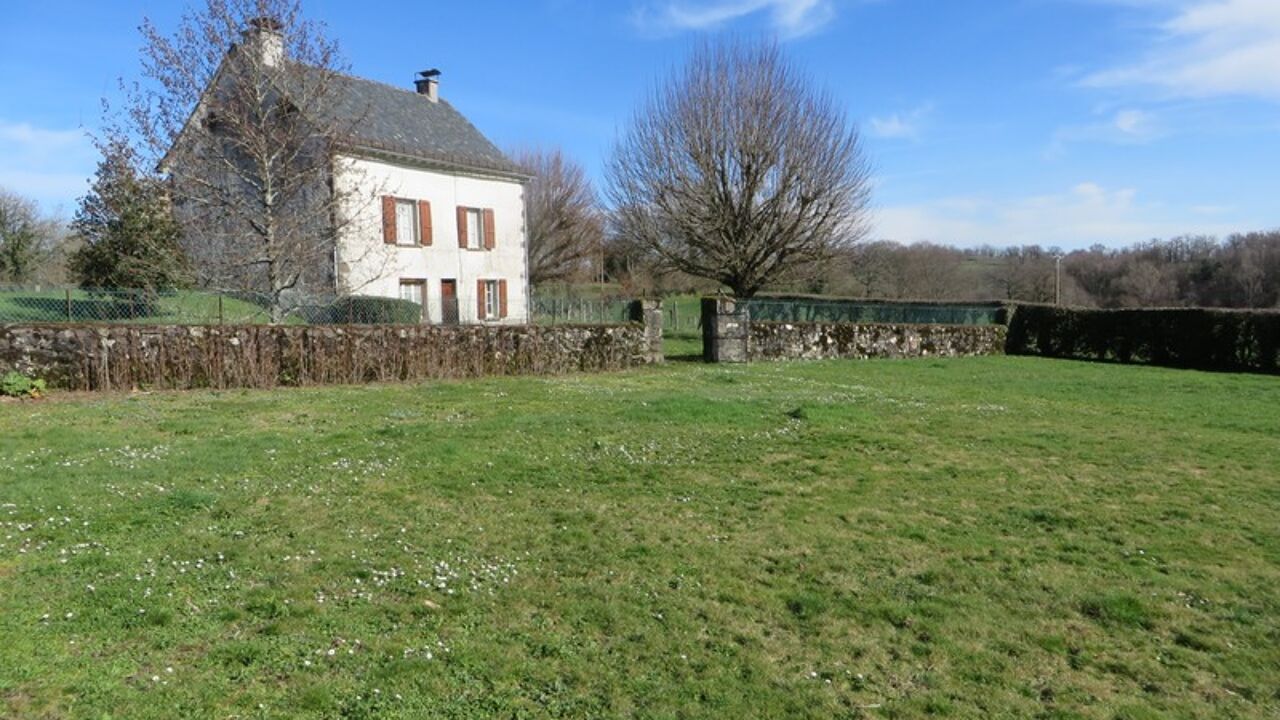 maison 5 pièces 100 m2 à vendre à Saint-Martin-Cantalès (15140)