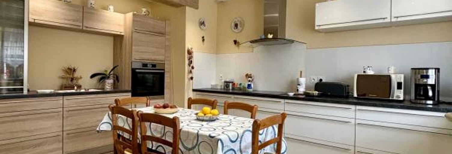 Maison 5 Pièces 148 m² à vendre à Saint-Léomer (86290)