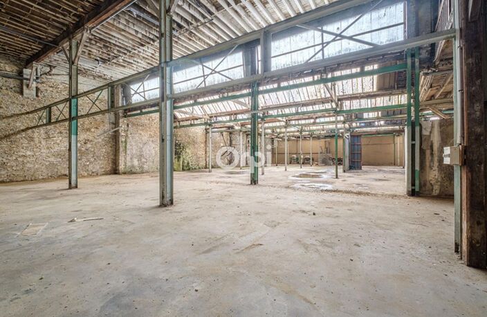 Produit rare, 1050m² en bords de vienne — photo 3