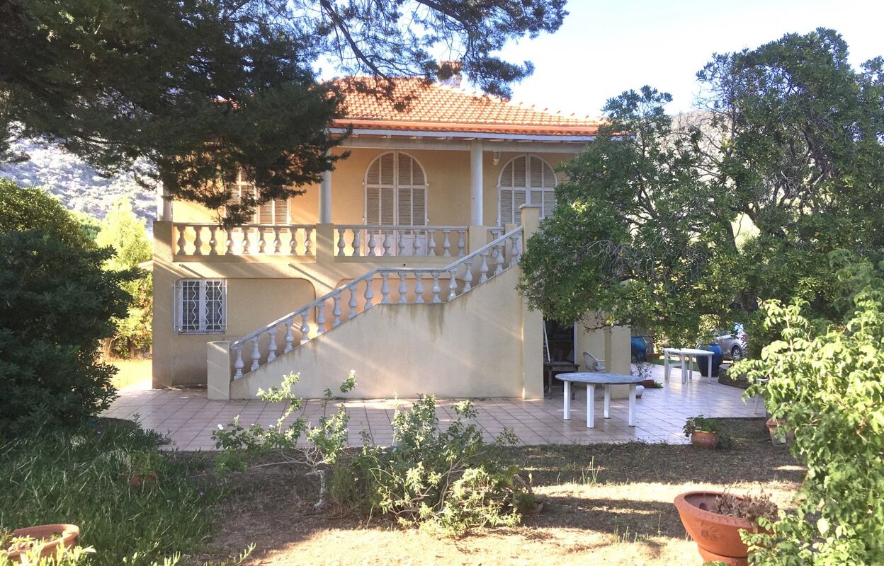 maison 6 pièces 148 m2 à vendre à Le Lavandou (83980)