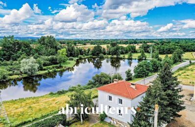 vente maison 190 000 € à proximité de Champdieu (42600)