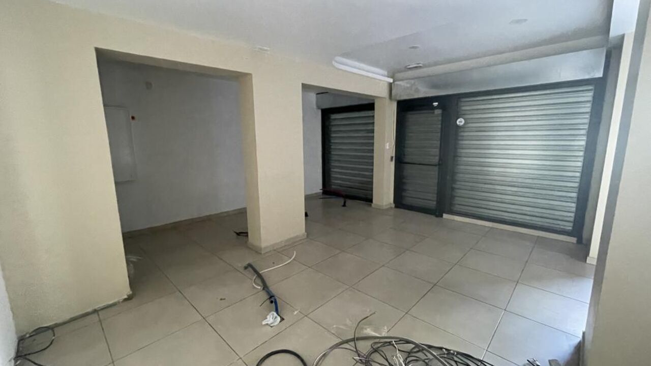 commerce  pièces 80 m2 à louer à Saint-Denis (97400)